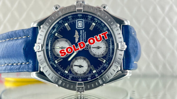 Breitling Chronomat A13352 dial blue