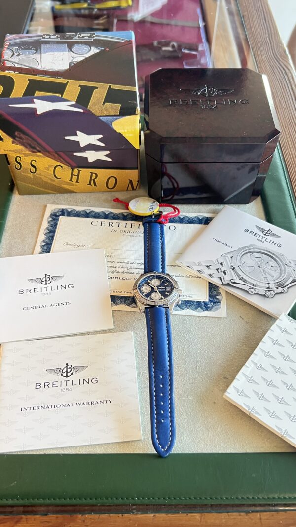 Breitling Chronomat A13352 dial blue - immagine 2